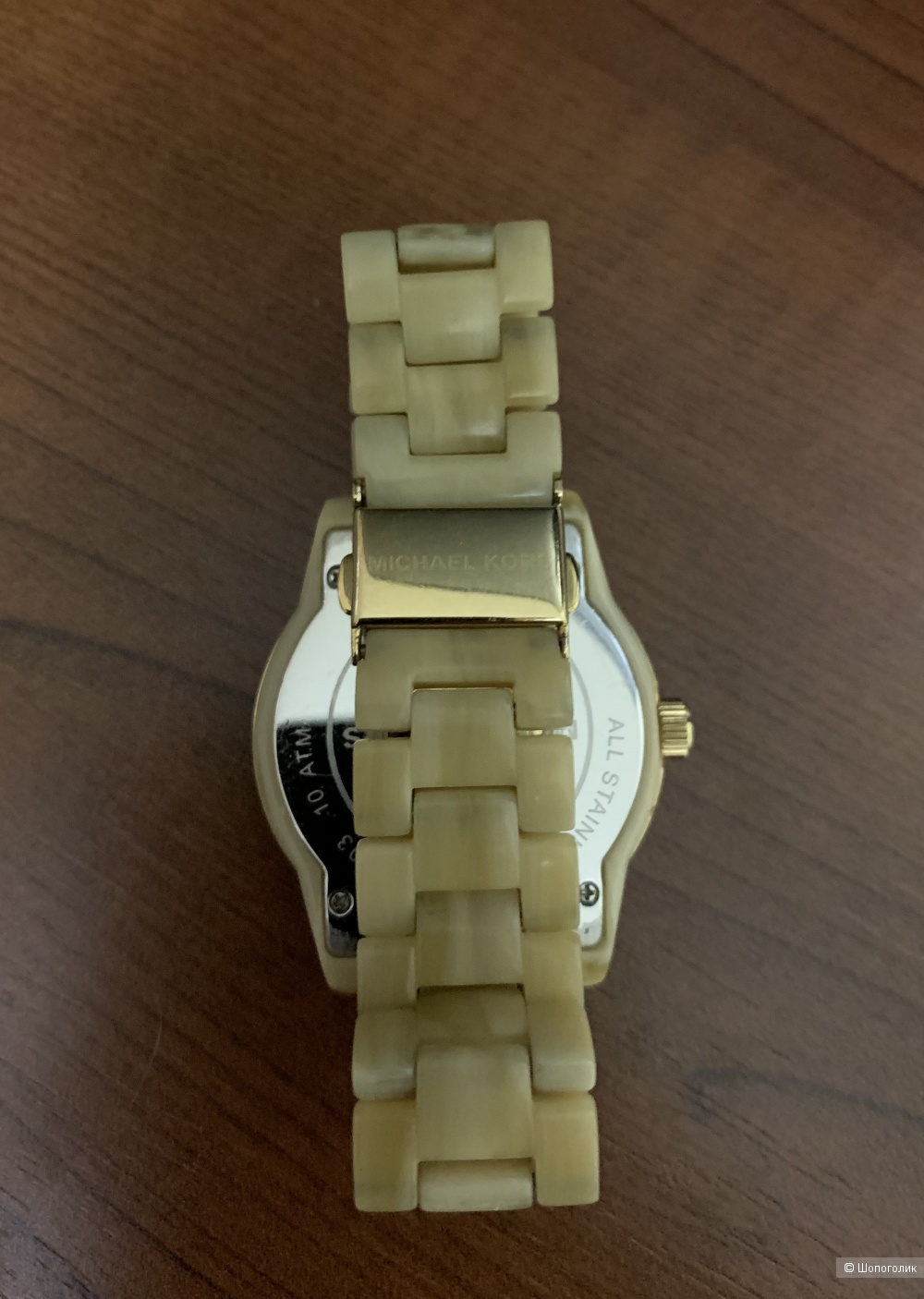 Часы наручные Michael Kors  диаметром 3,5 см