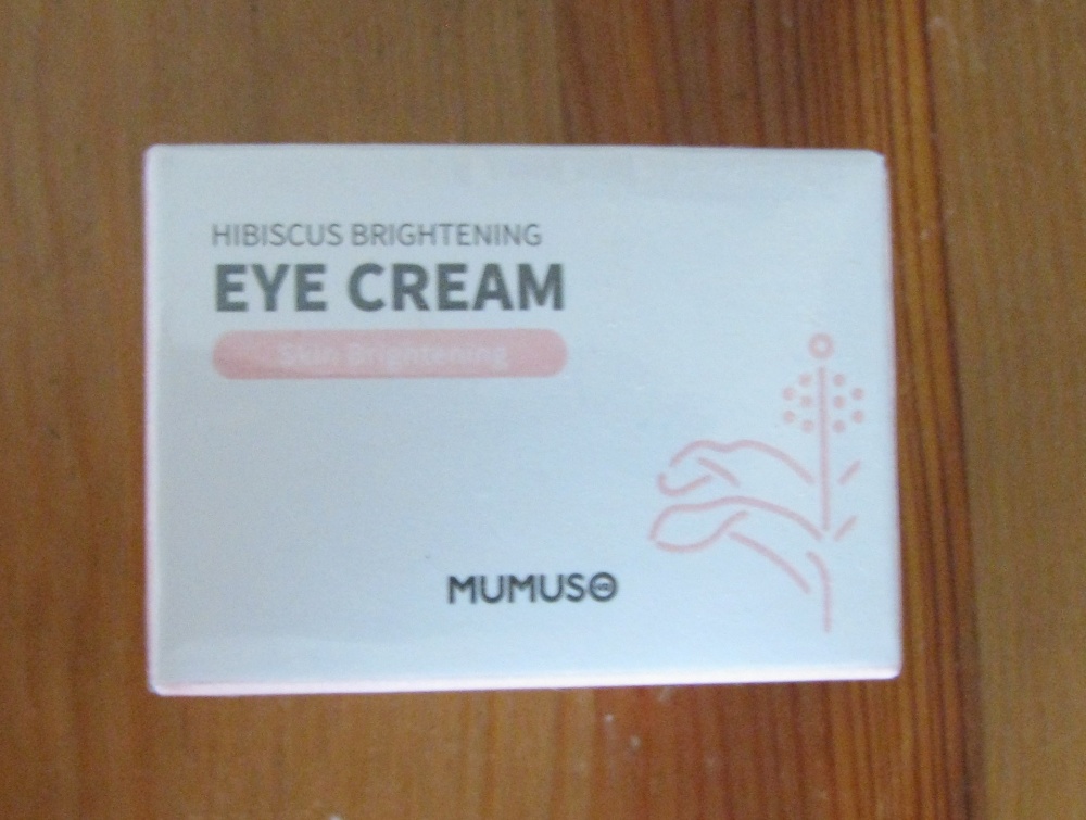 Осветляющий крем для глаз Mumuso