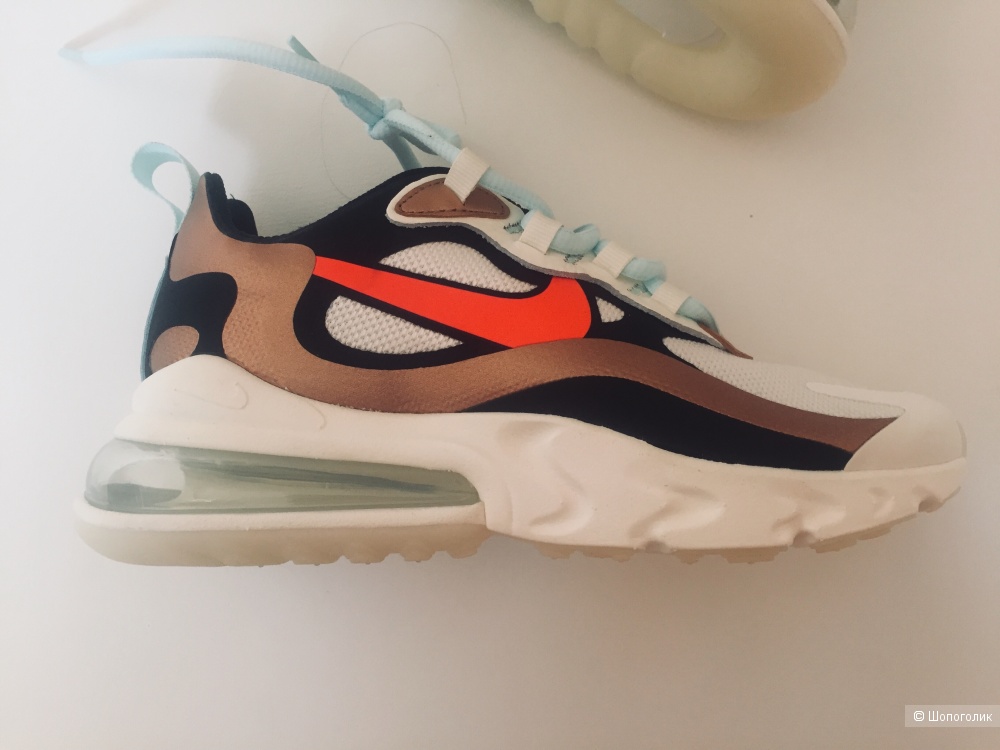 Кроссовки air max 270 react. 35-й размер.