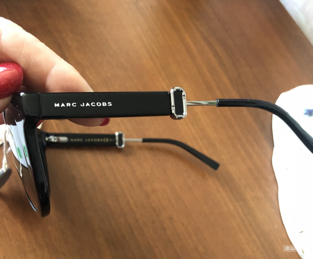 Солнцезащитные очки MarcJacobs