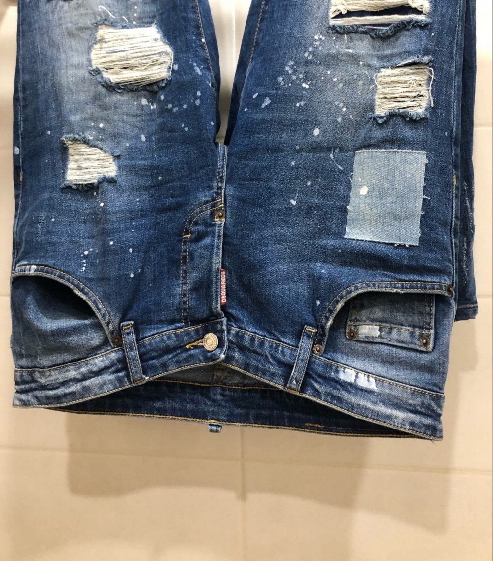Джинсы DSQUARED2. Размер IT 48.