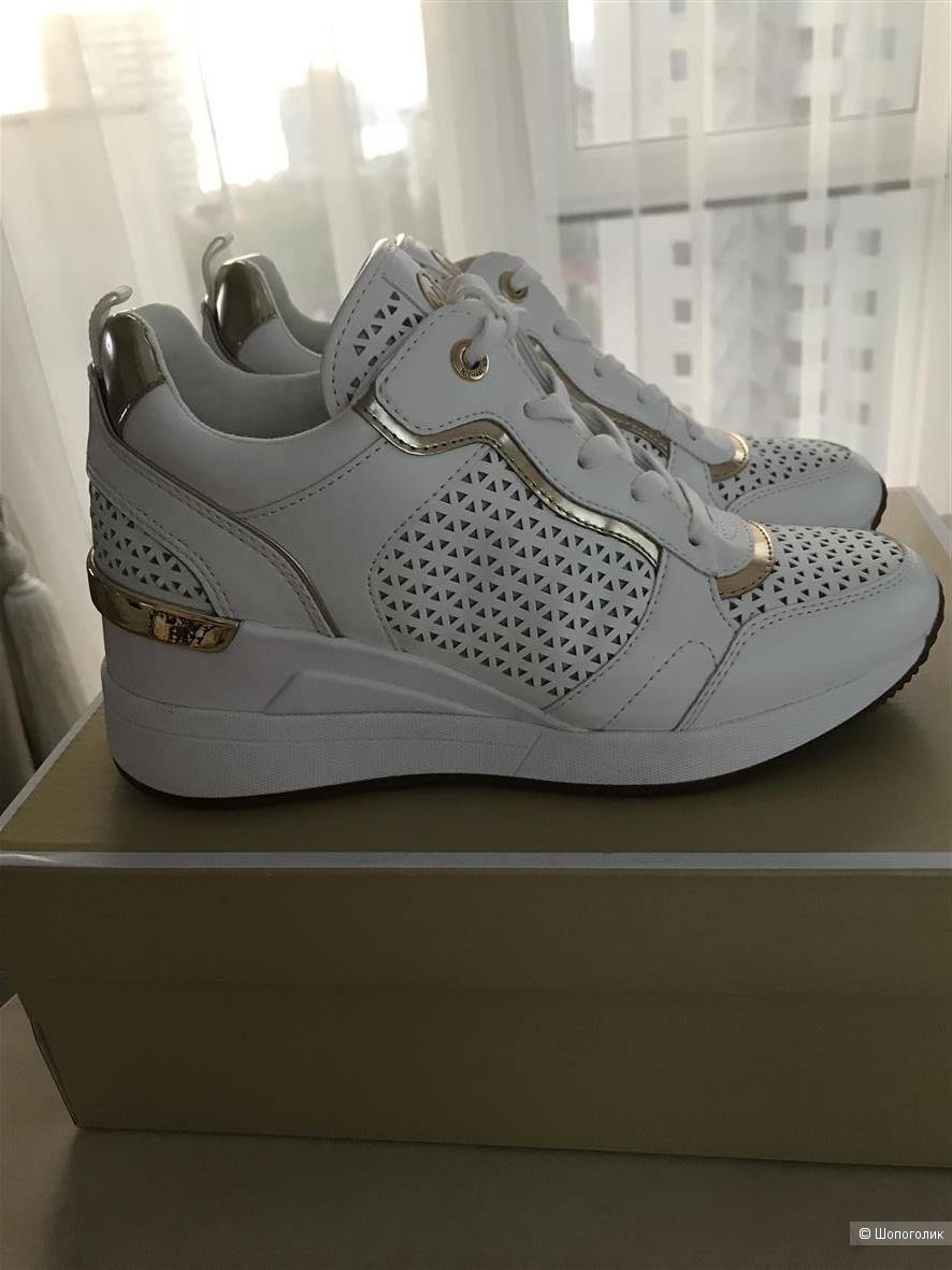 Кроссовки Michael Kors, размер 7М.