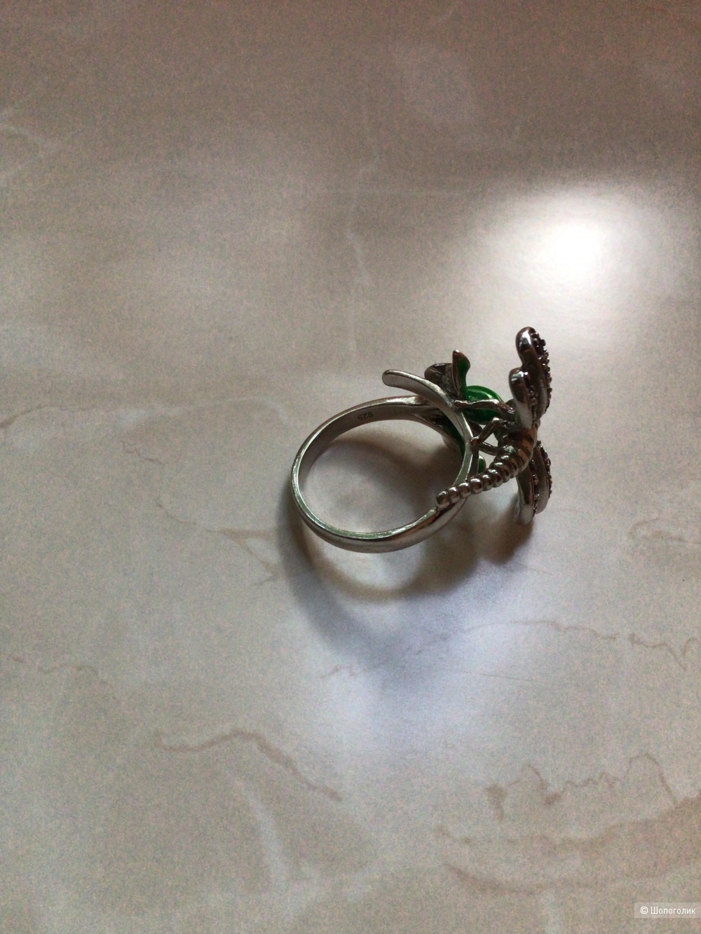 Серебряное кольцо Стрекоза с натуральными аметистами и эмалью, размер 18,25