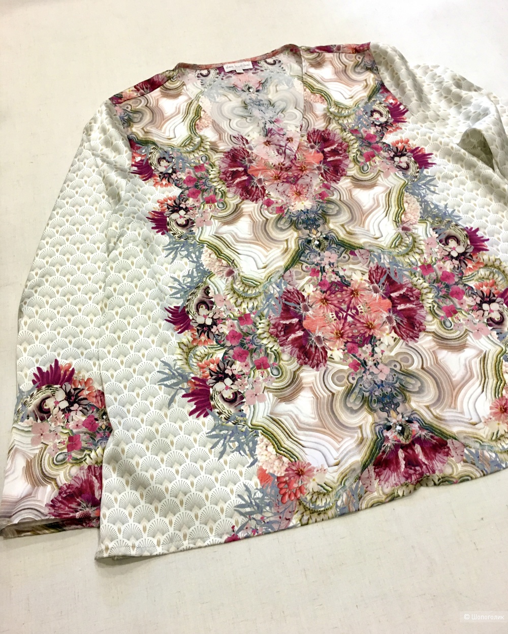 Шелковая блузка  Dea Kudibal, размер M/L/XL