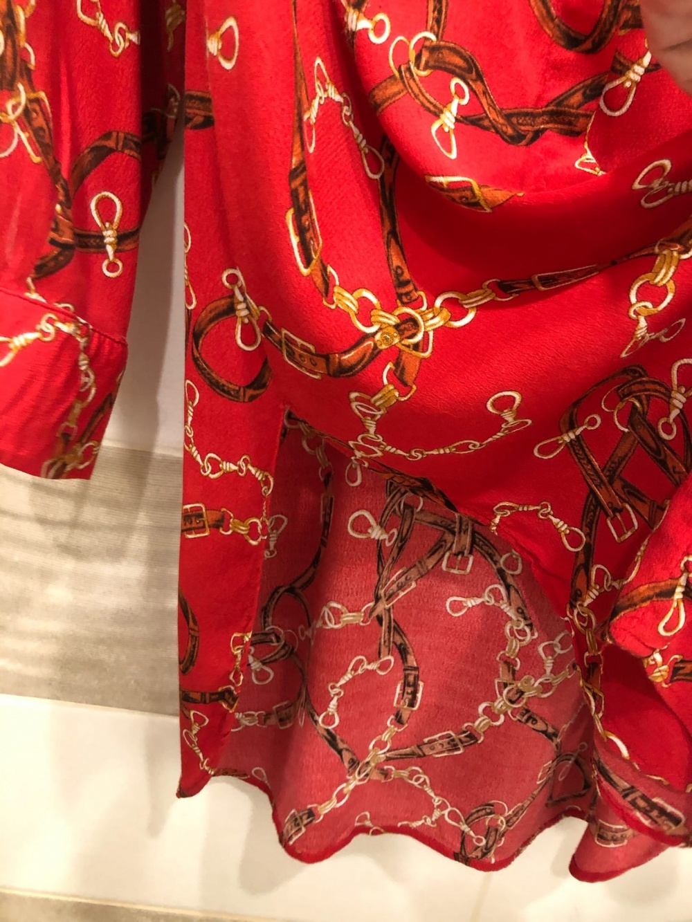 Платье Zara . Размер M-L.