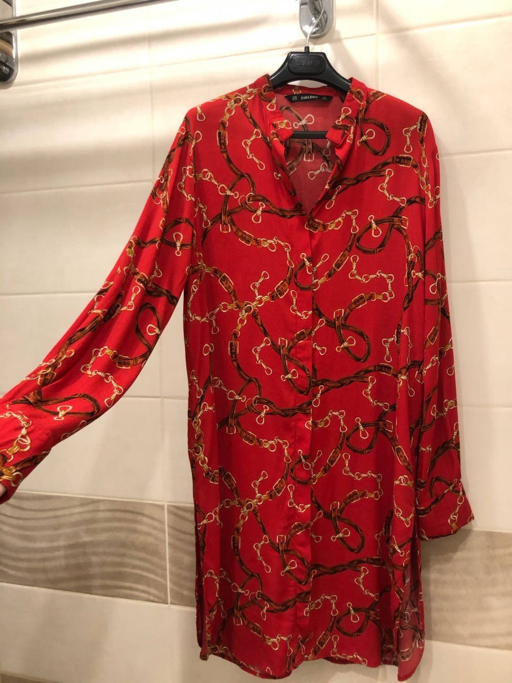 Платье Zara . Размер M-L.