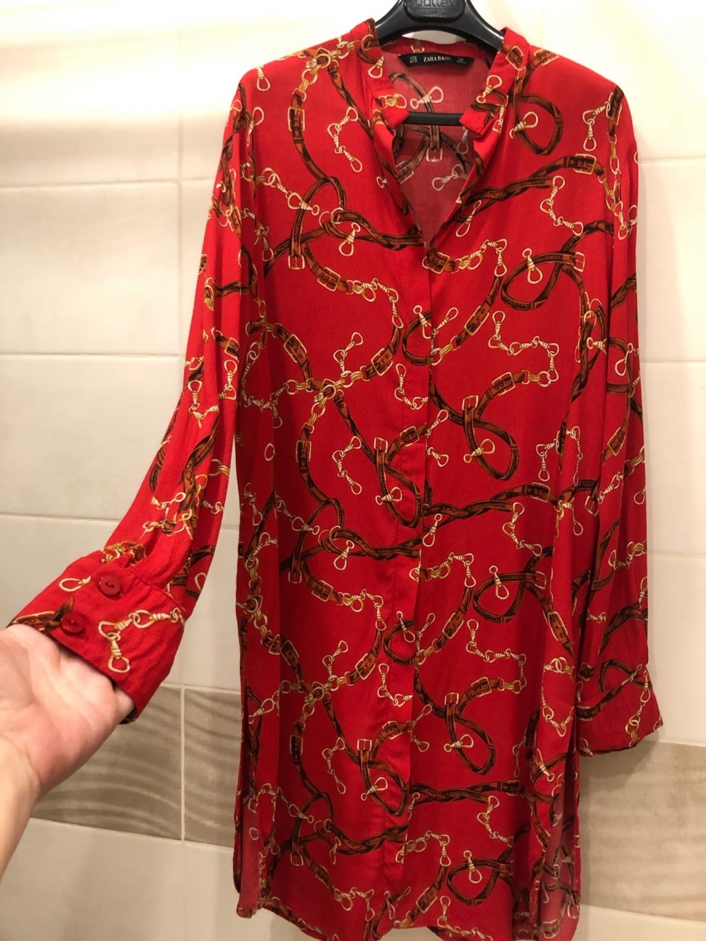 Платье Zara . Размер M-L.