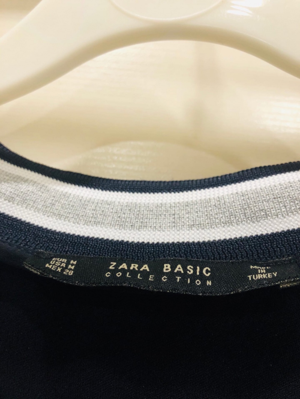 Платье ZARA  BASIC.Размер M-L.