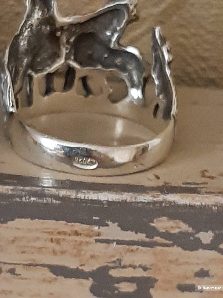 Кольцо серебряное ВОЛКИ, размер 17.