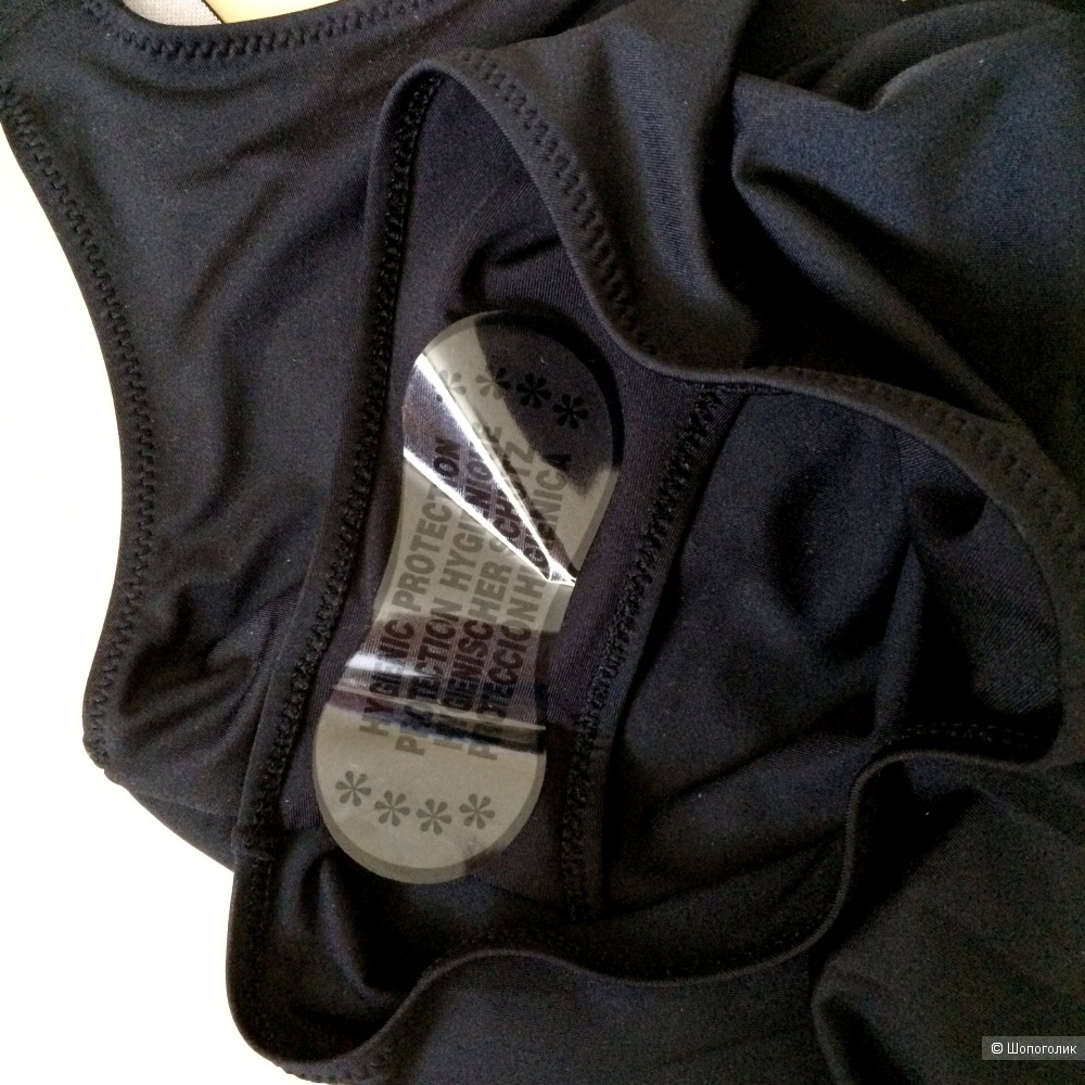 Слитный купальник Calvin Klein 14-16, XS S