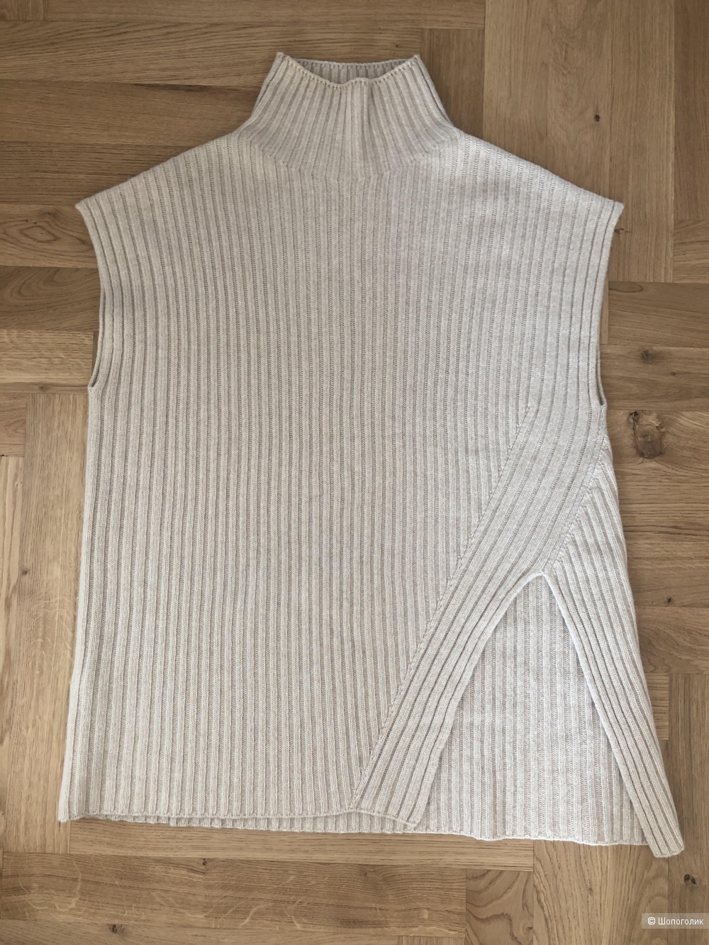 Жилет Massimo Dutti. Размер M-L.