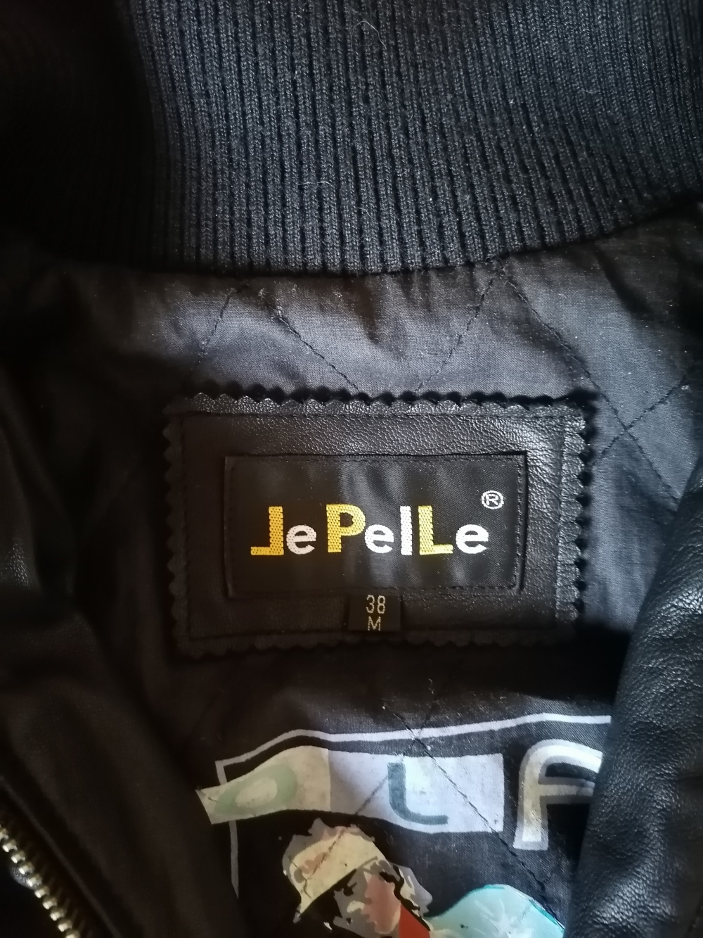 Кожаная куртка Le Pelle размер М