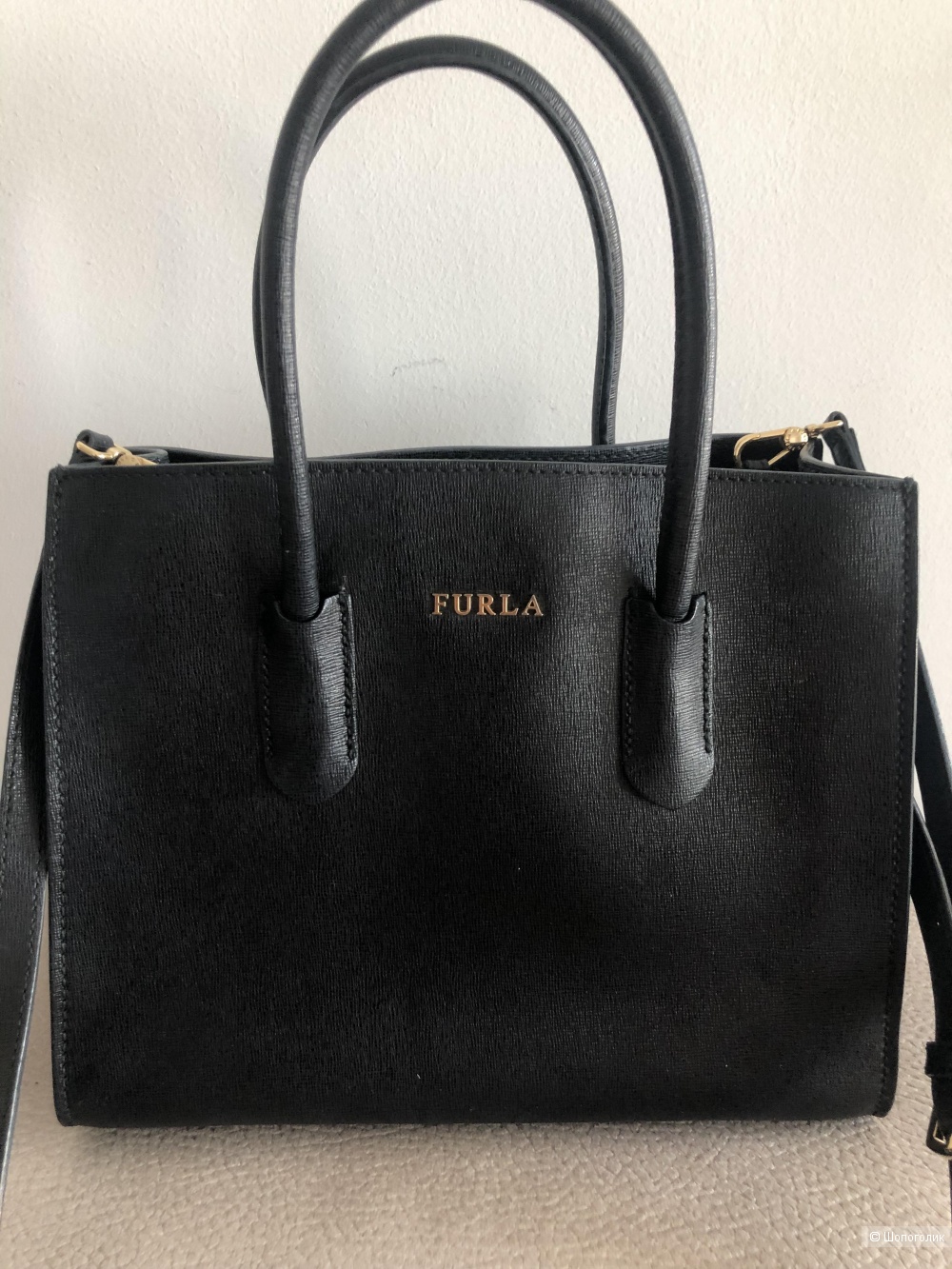 Сумка Furla.