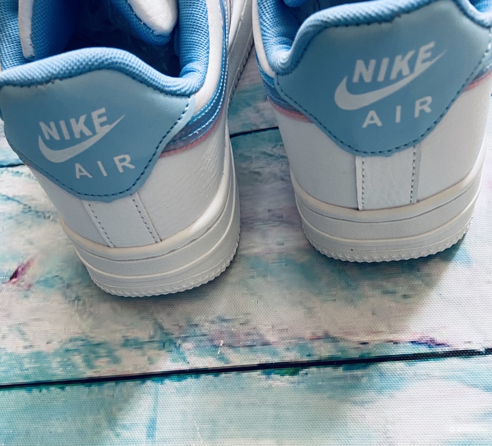 Женские кроссовки Nike Air Force