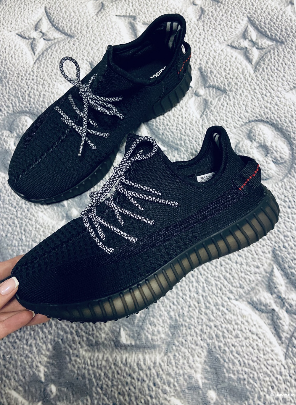 Кроссовки Adidas Yeezy 350 размер 41