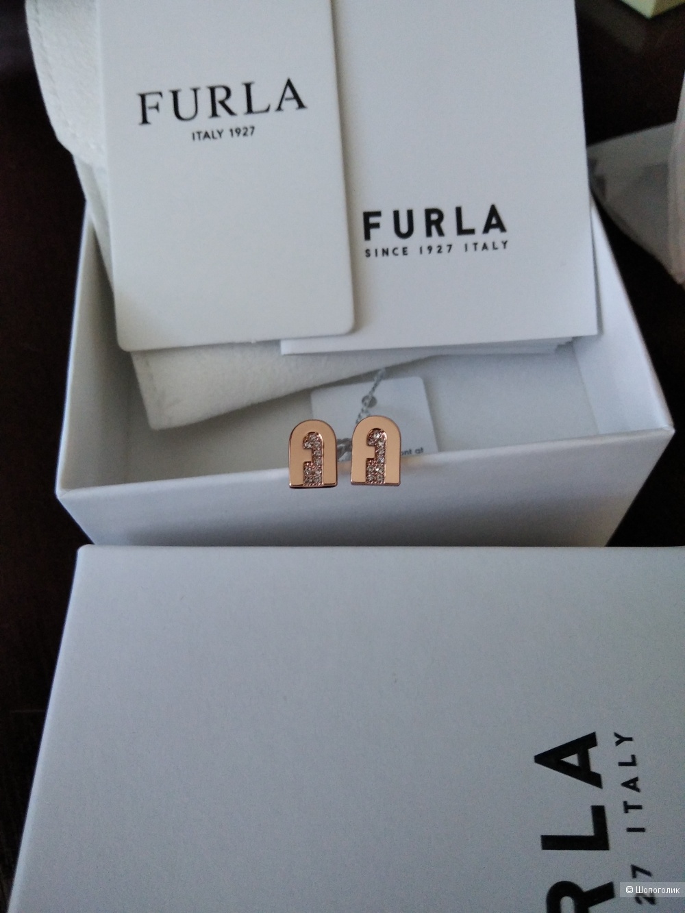 Серьги Furla.