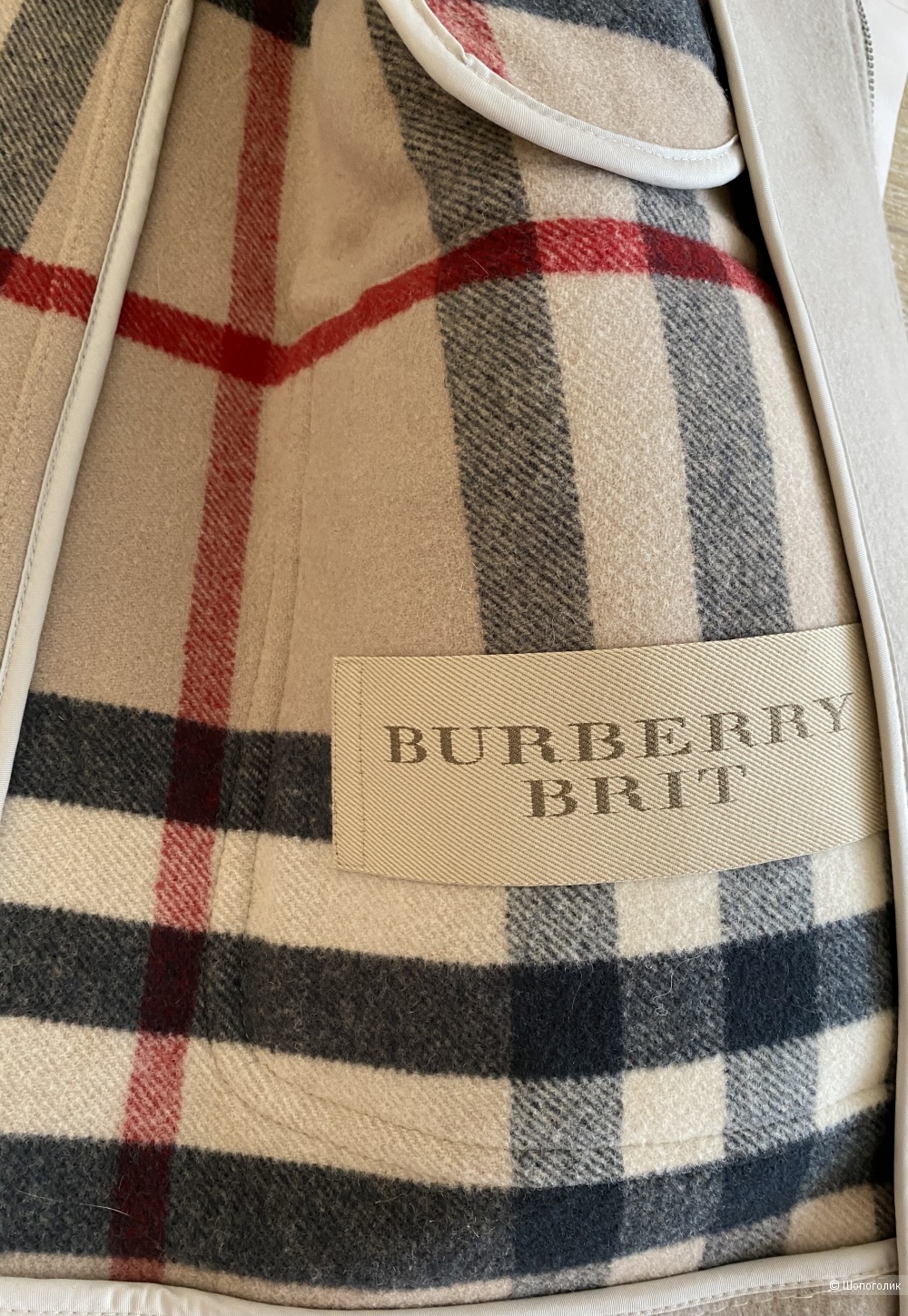 Пальто Burberry размер S.