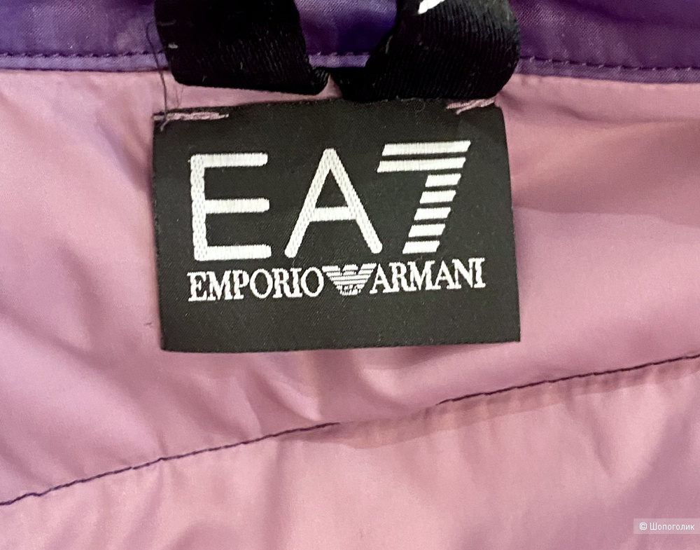 Пуховик Emporio Armani, размер xs-s.