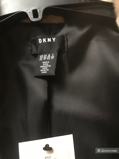 Пальто меховое DKNY, размер XS (2-4)