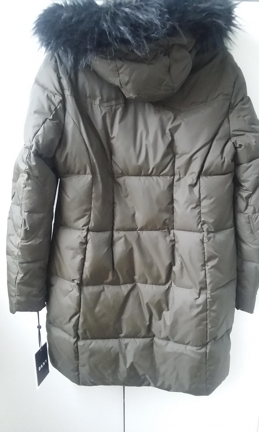 Женское пальто DKNY размер Л