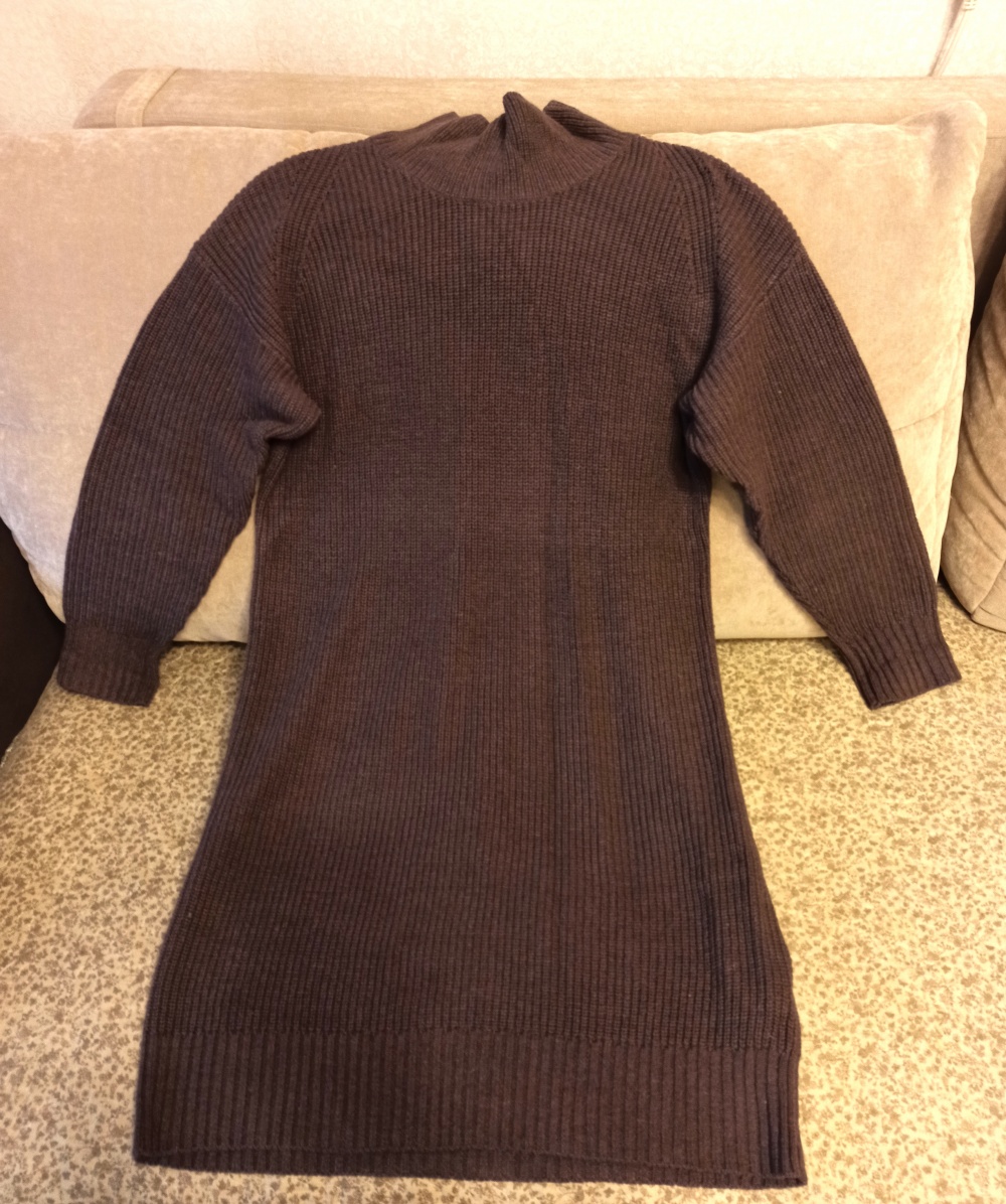 Вязаное платье Vilatte, размер M
