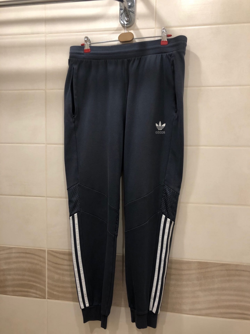 Брюки ADIDAS COMFORT 3-STRIPES.Размер L