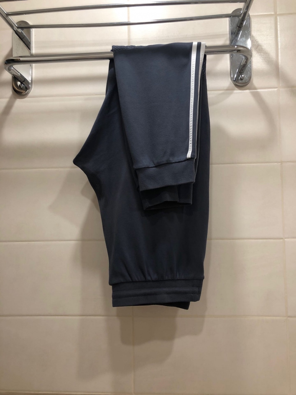 Брюки ADIDAS COMFORT 3-STRIPES.Размер L
