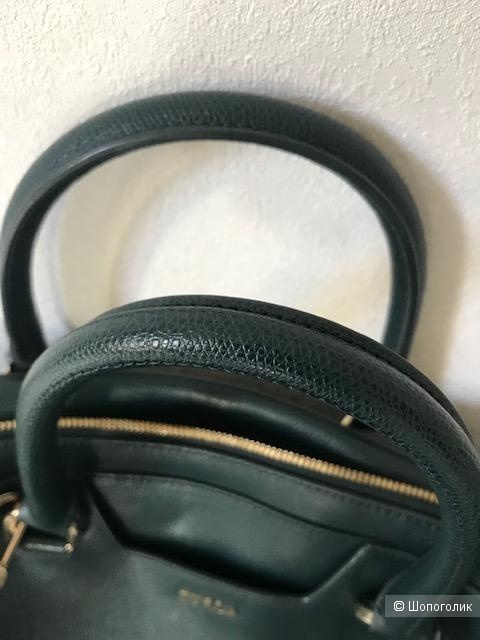 Сумка Furla Dolly, размер large.