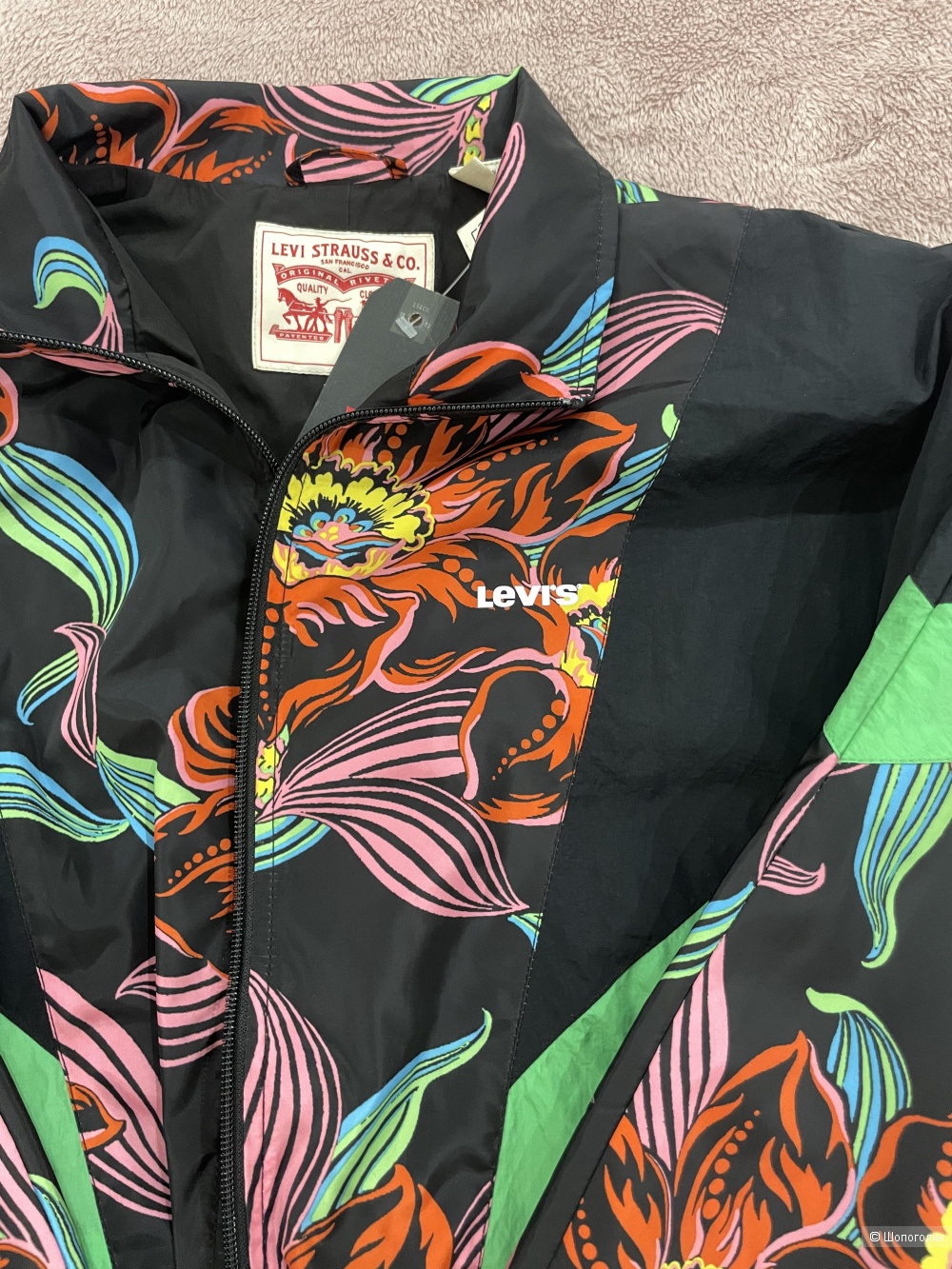Ветровка Levis, размер m