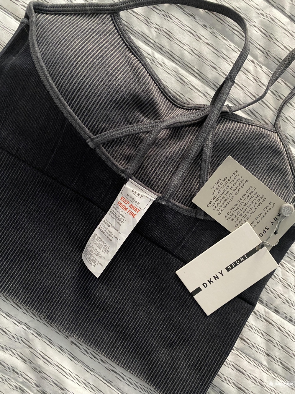 Топ DKNY, размер М