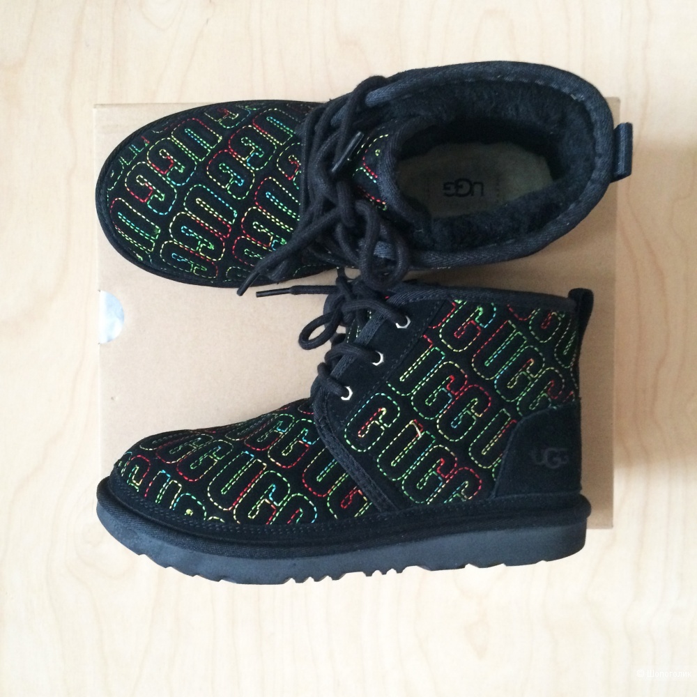 Ботинки UGG Neumel II Graphic Stitch Black размер 36