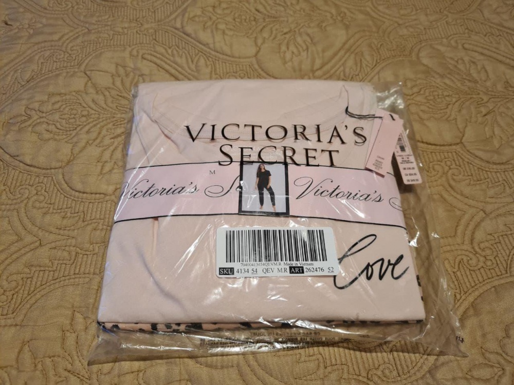 Пижама Victoria's Secret M (46)