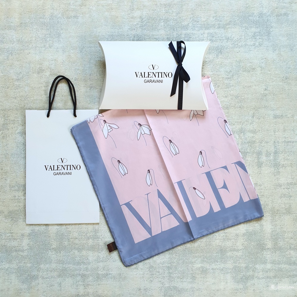 Платок Valentino шелк розовый подснежники