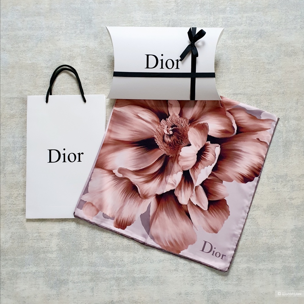 Платок Christian Dior шелк нюдовый цветок