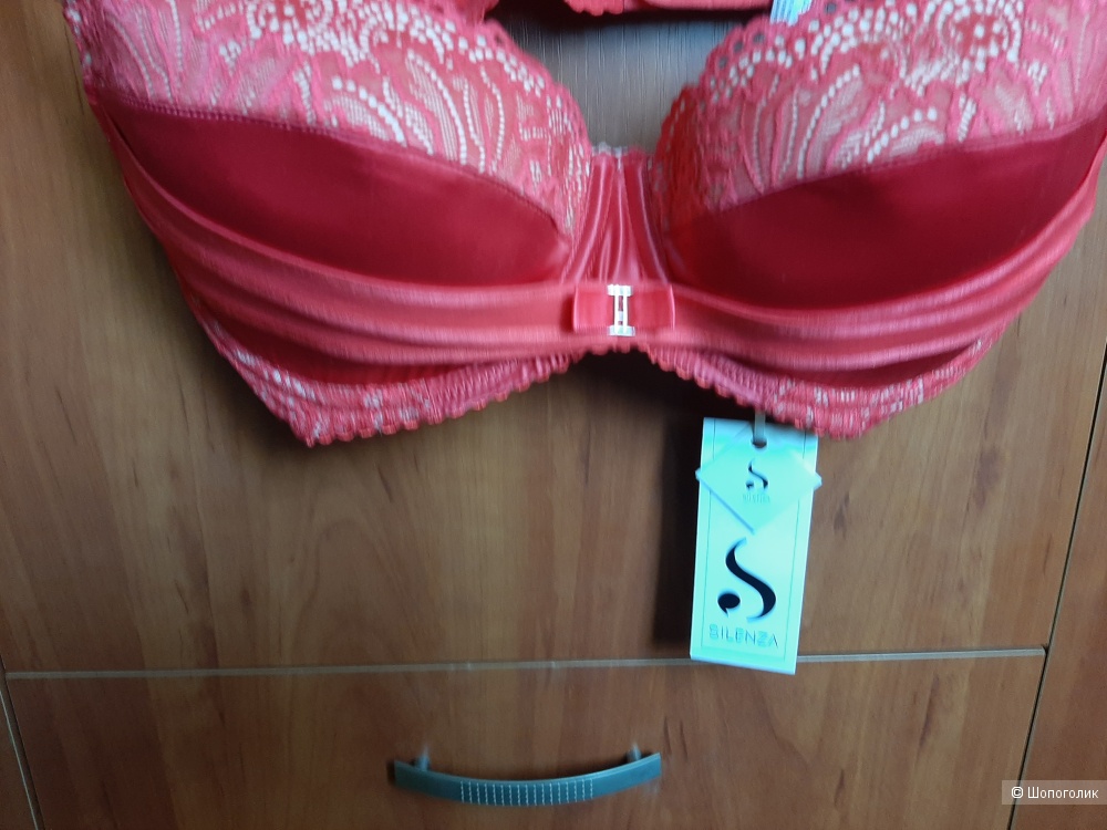 Бюсгалтер 80B Silenza фирма