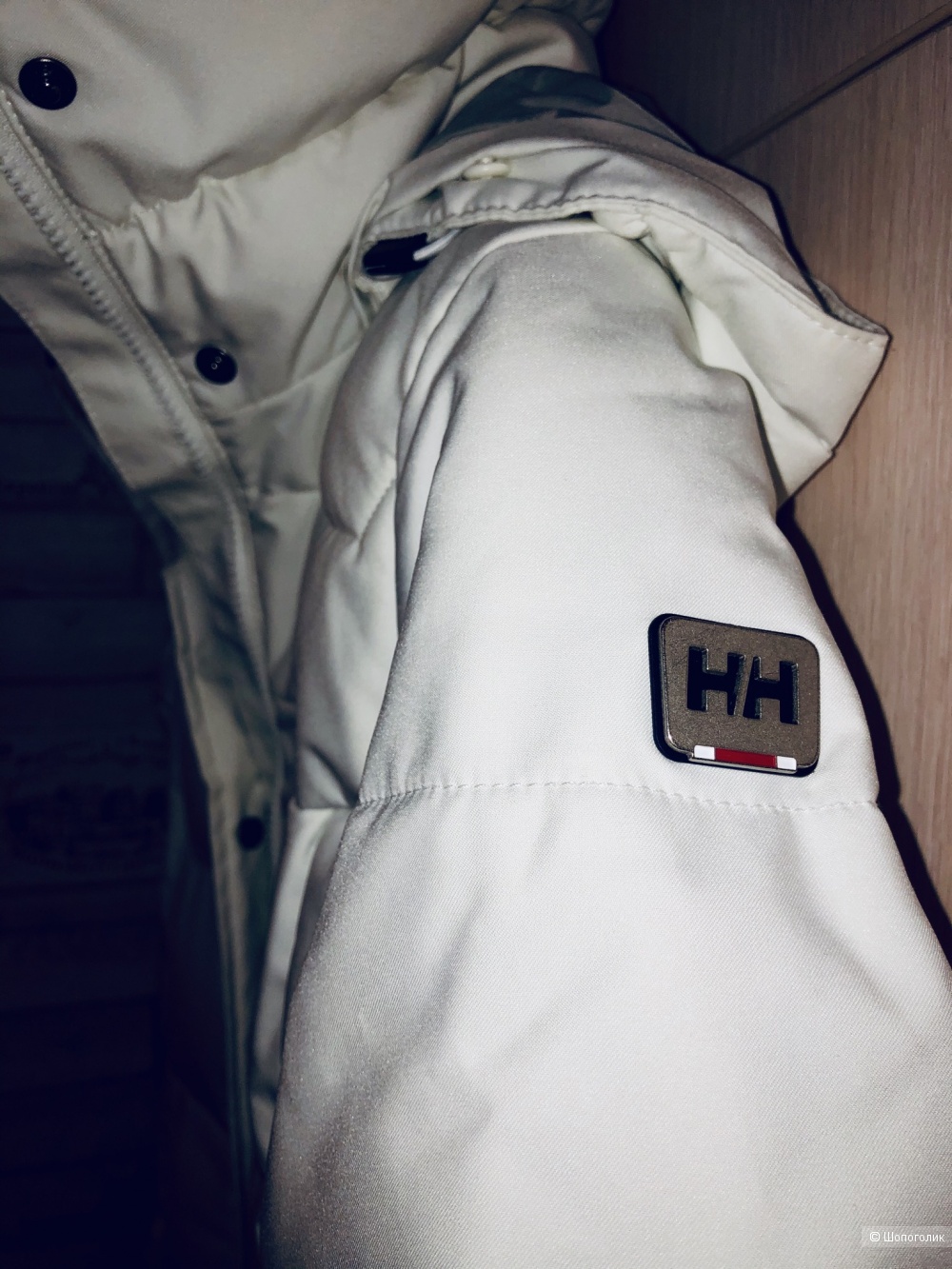 Пуховик HELLY HANSEN 44 размер