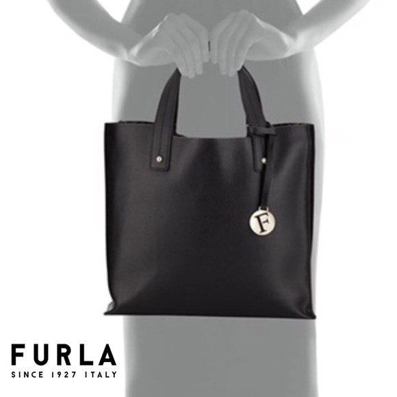 Сумка-тоут  - Furla "Musa" , medium.