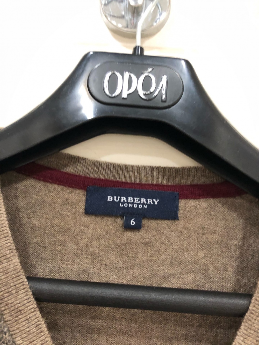 Пуловер BURBERRY. Размер XL.