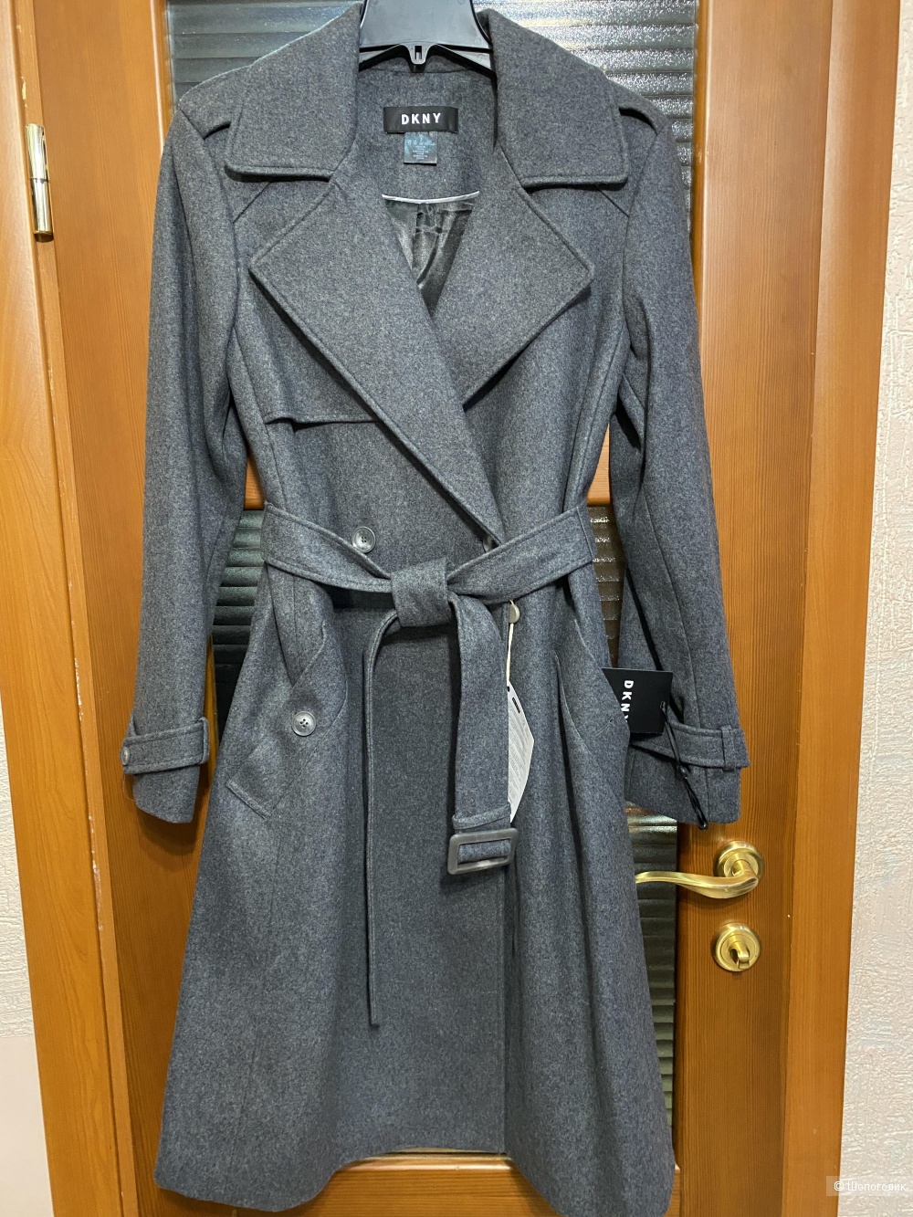 Пальто DKNY, размер L/10US/42EUR