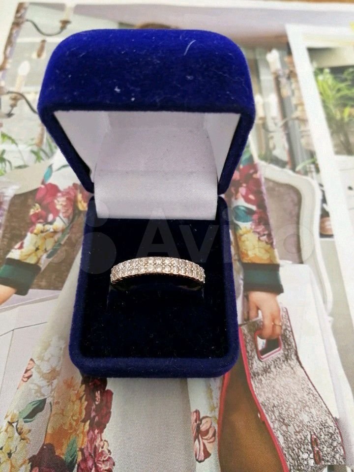 Золотое кольцо с цирконами, 18,5 размер