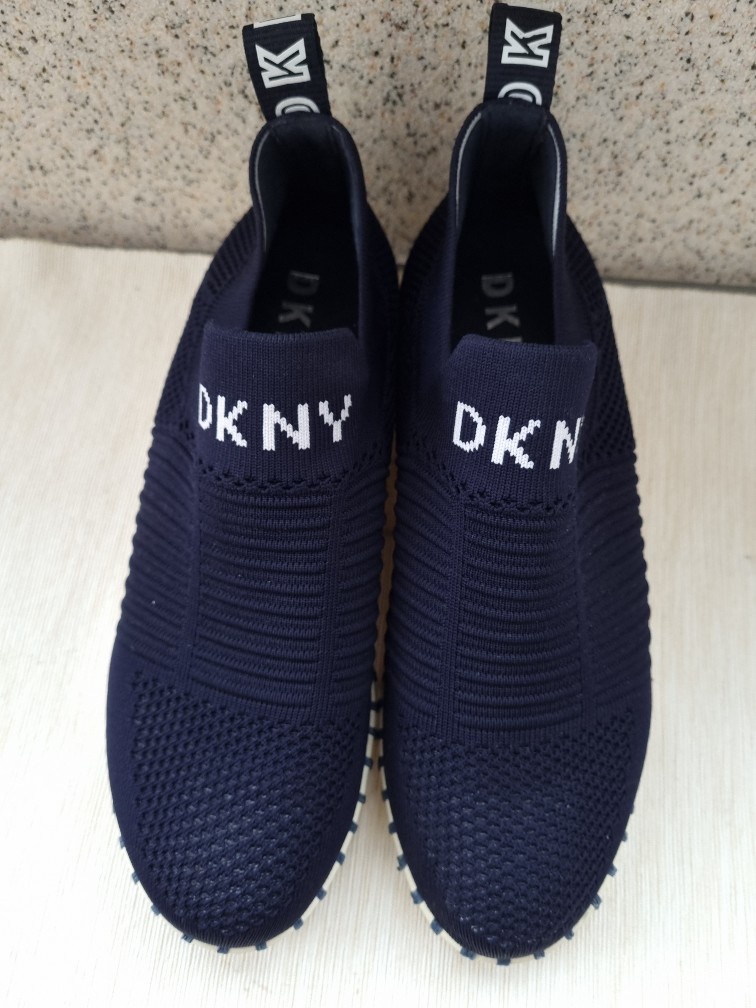 Кроссовки DKNY, 39