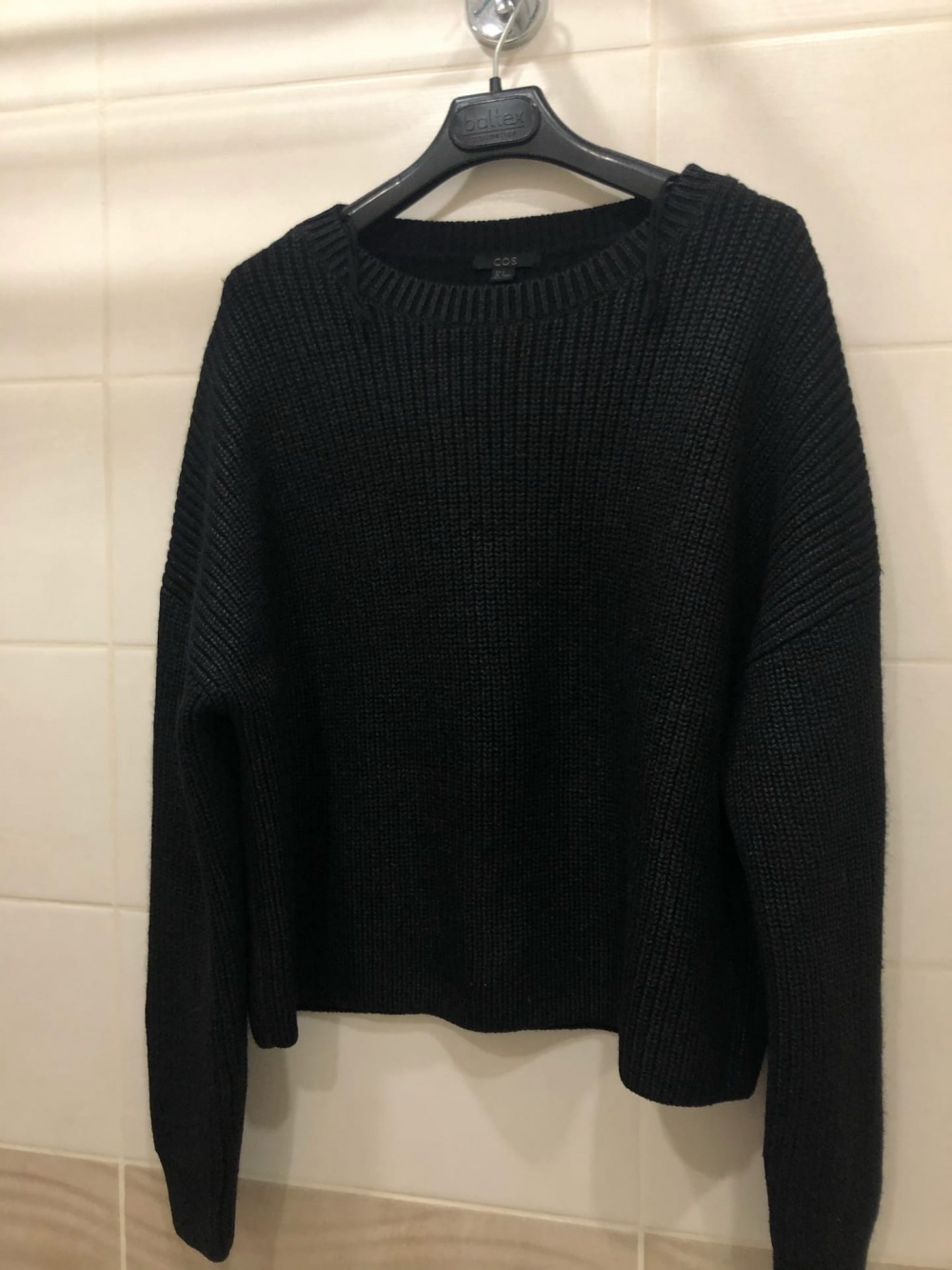 Шерстяной свитер COS.Размер M-L.