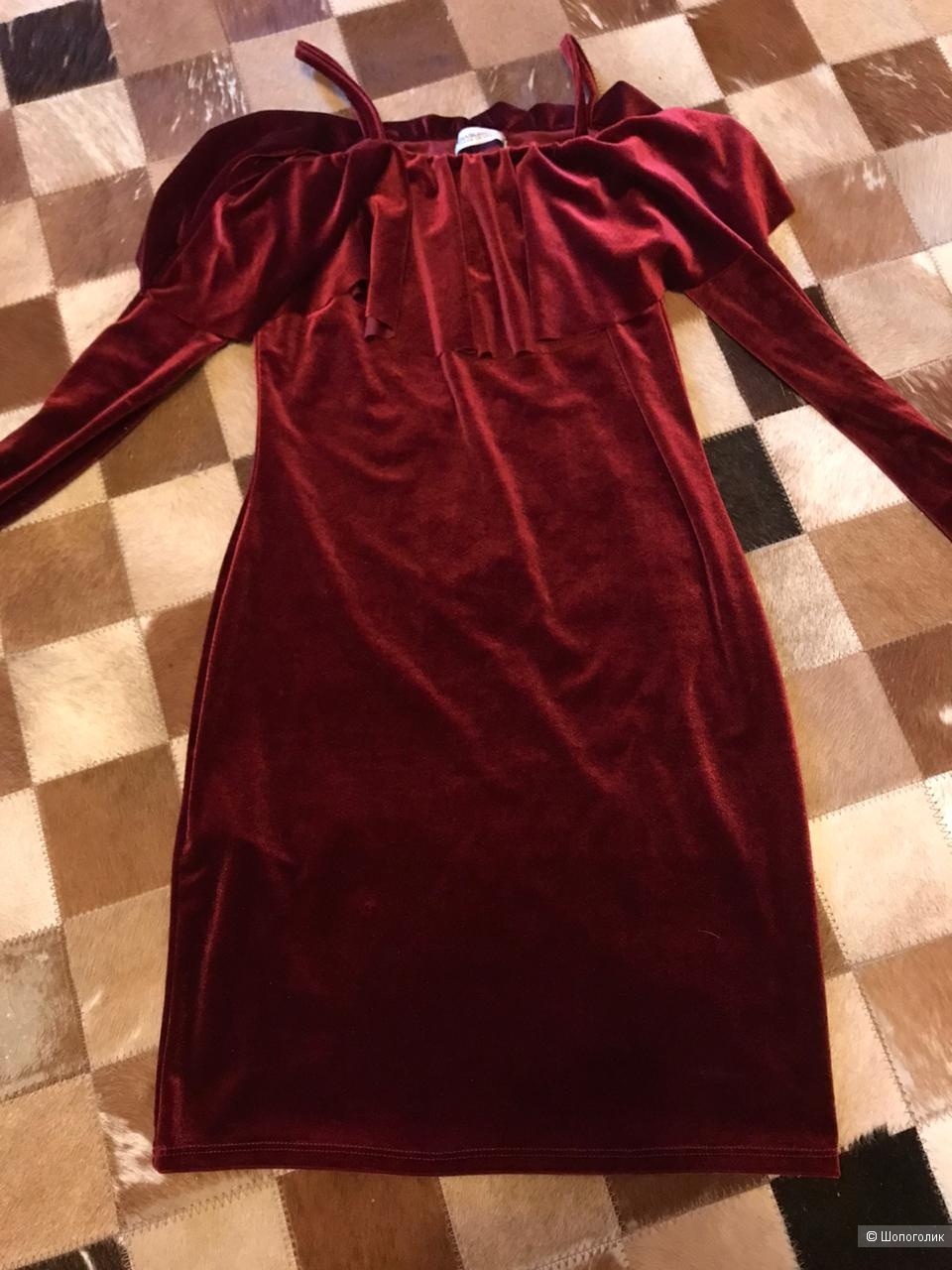 Платье  Rinascimento, размер 42-44