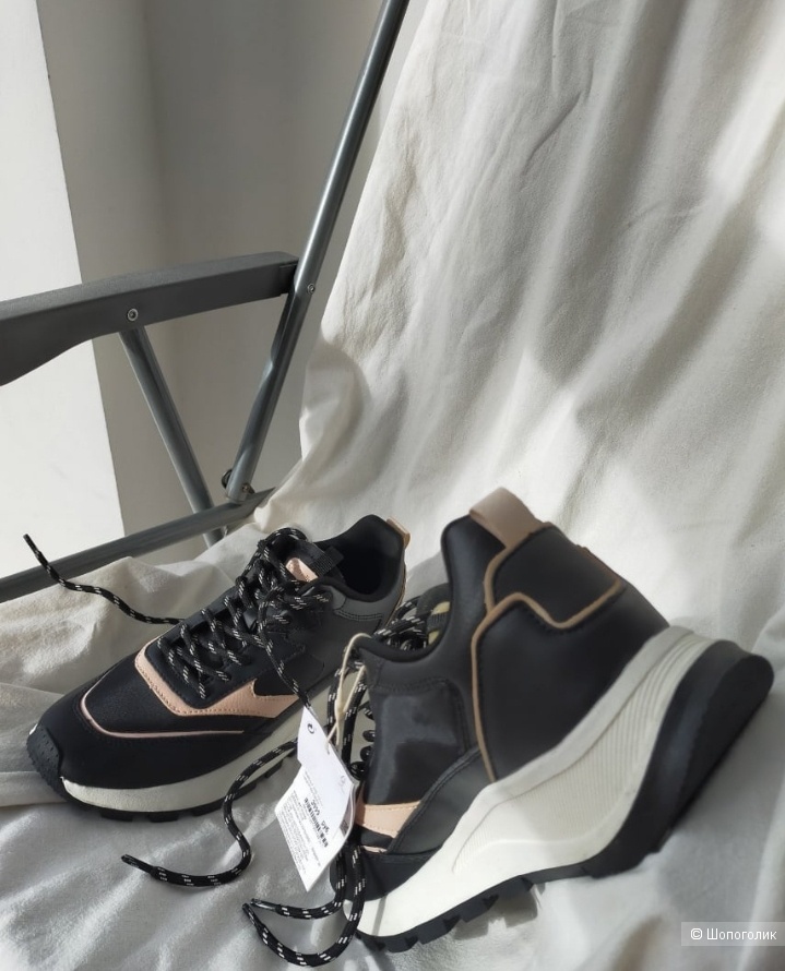 Кроссовки Stradivarius размер 39
