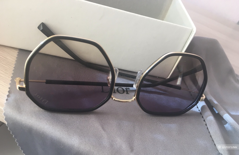 Солнцезащитные очки под Dior