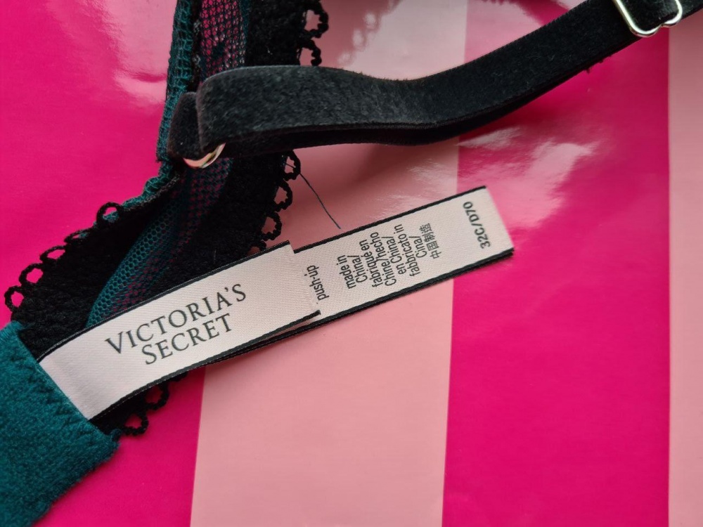 Бюстгальтер Victoria's Secret 32C (70B)