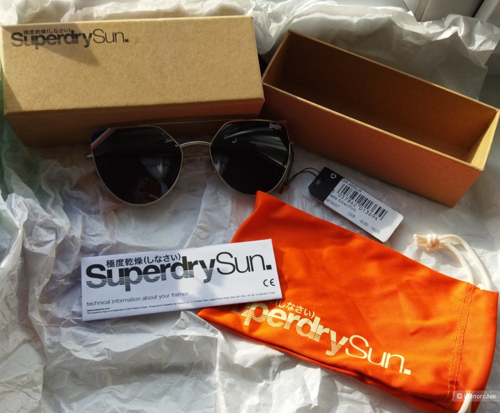 Солнцезащитные очки от Superdry