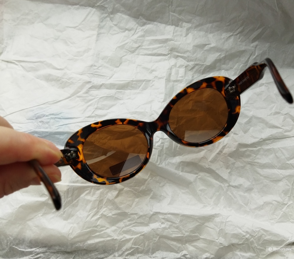 Солнцезащитные очки от French Connection