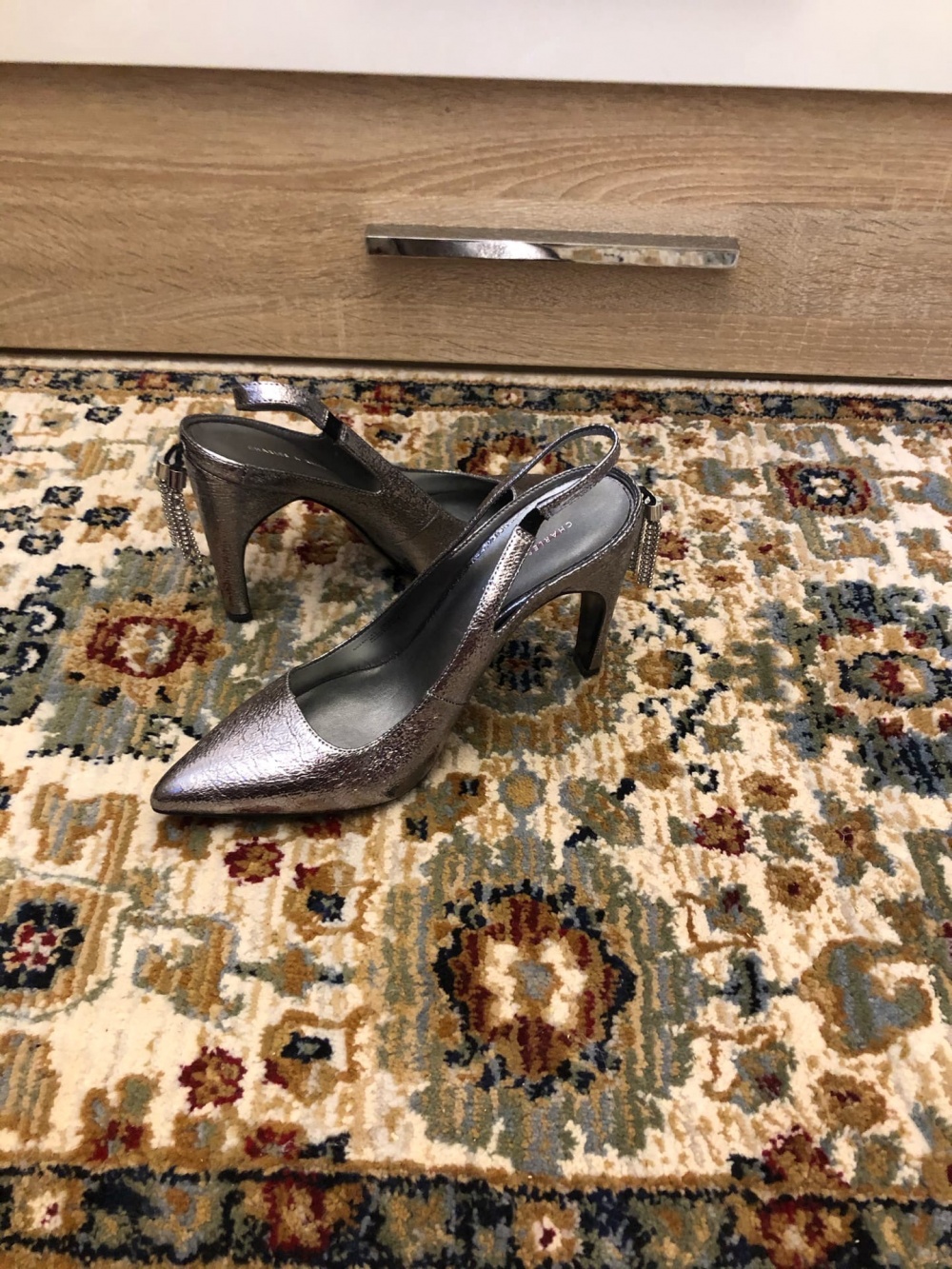 Туфли CHARLES AND KEITH.Размер 37-38.