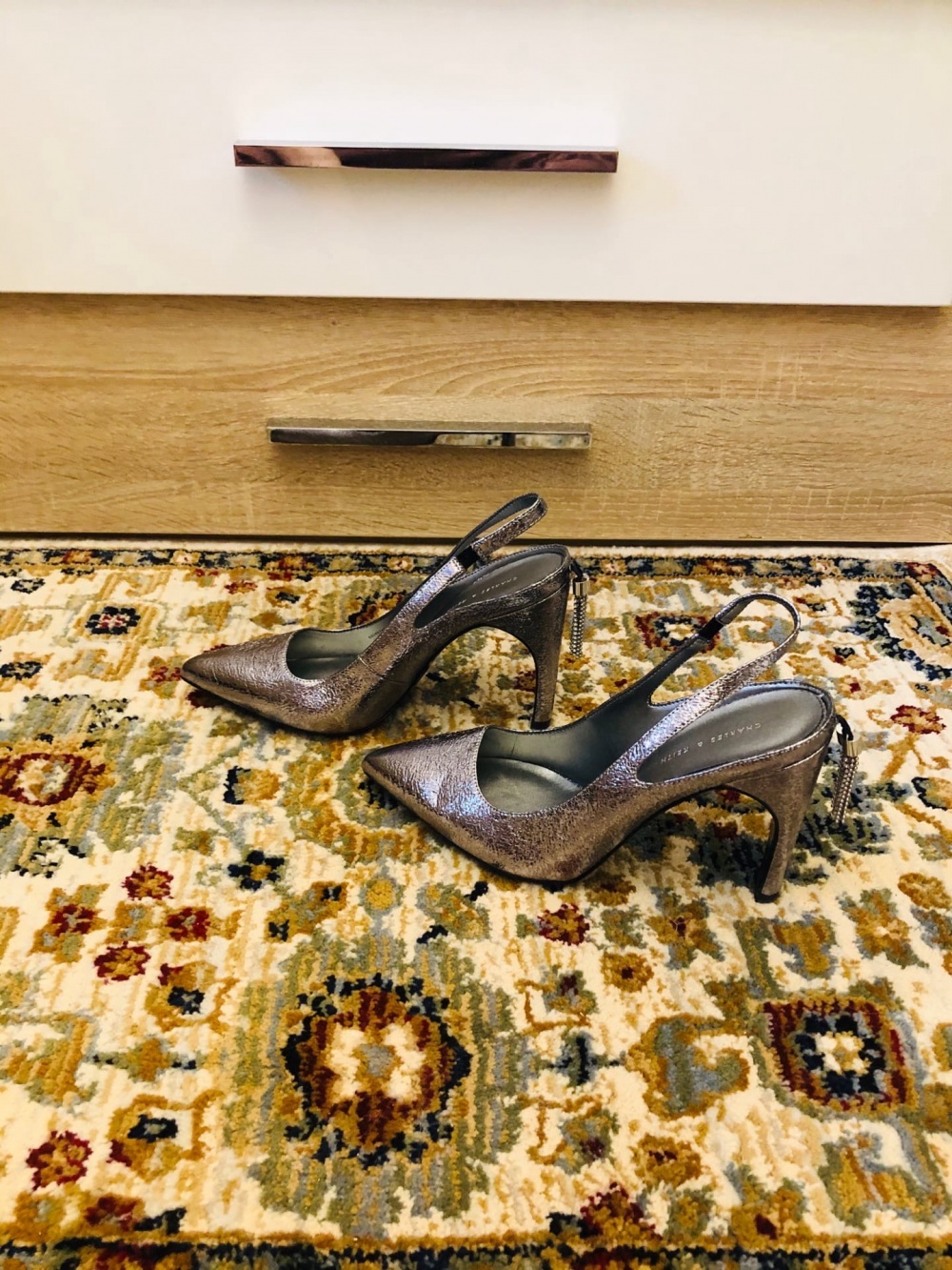 Туфли CHARLES AND KEITH.Размер 37-38.